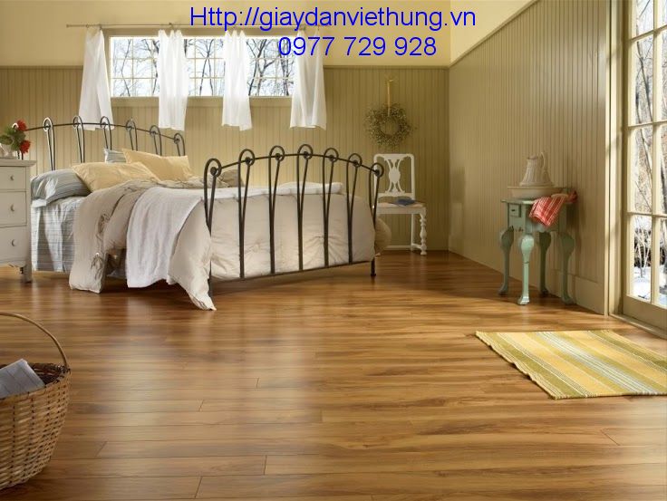Mâu giây dan tường giả gỗ Mâu giây dan tường giả gỗ